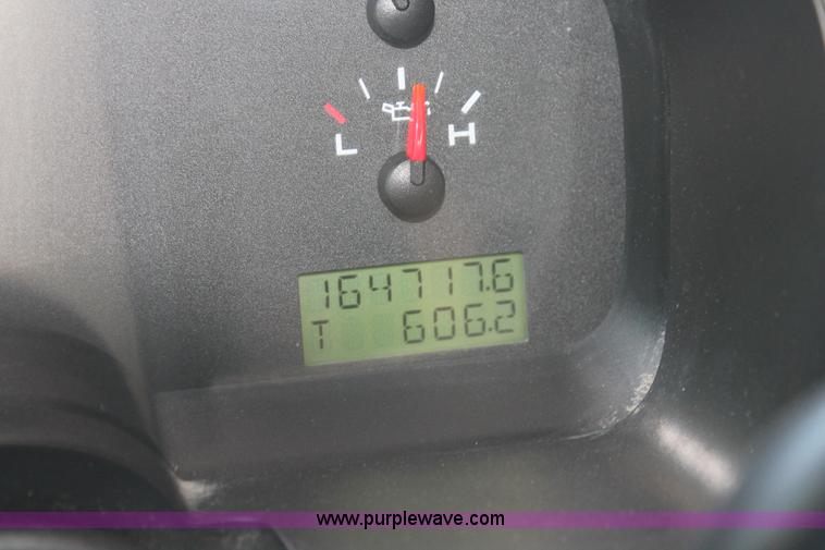 image for item K8825 2005 Ford F150 STX SuperCab pickup truck