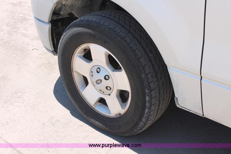 image for item K8825 2005 Ford F150 STX SuperCab pickup truck