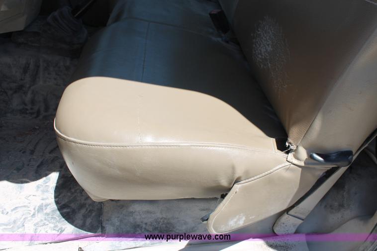 image for item K8830 2008 Ford F450 Super Duty XL flatbed truck