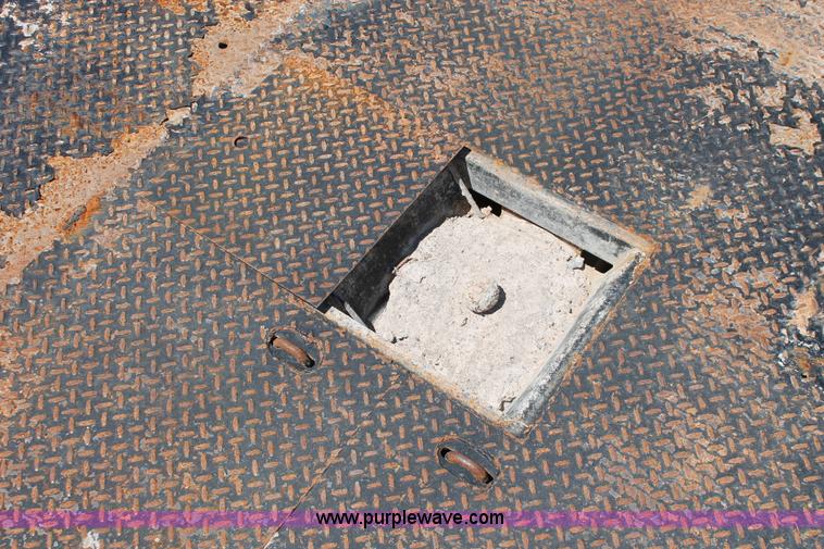 image for item K8830 2008 Ford F450 Super Duty XL flatbed truck