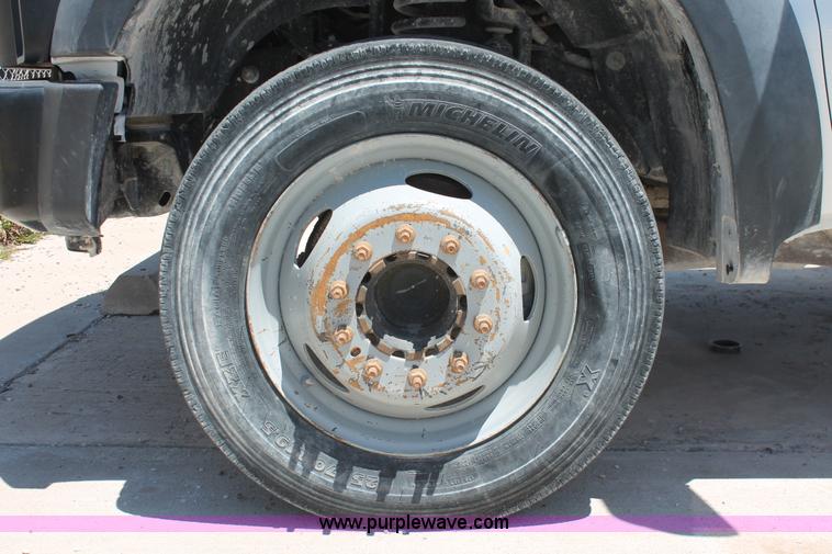 image for item K8830 2008 Ford F450 Super Duty XL flatbed truck