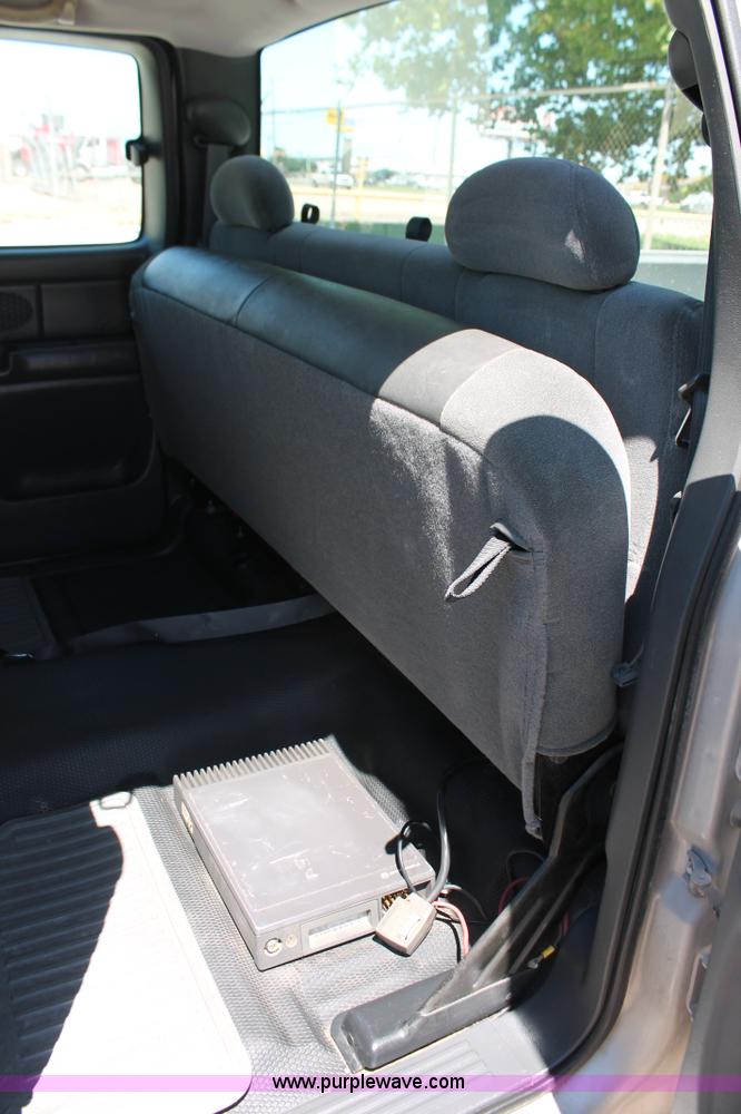 image for item K8831 2004 Chevrolet Silverado 2500HD Ext. Cab pickup truck