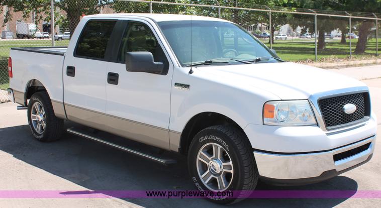 image for item K8832 2008 Ford F150 XLT SuperCrew pickup truck