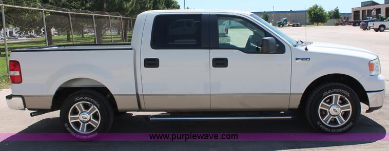 image for item K8832 2008 Ford F150 XLT SuperCrew pickup truck
