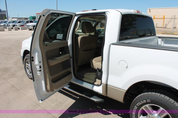 image for item K8832 2008 Ford F150 XLT SuperCrew pickup truck
