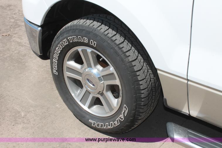 image for item K8832 2008 Ford F150 XLT SuperCrew pickup truck