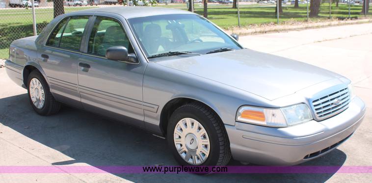 image for item K8834 2006 Ford Crown Victoria