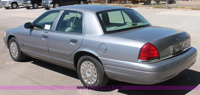 image for item K8834 2006 Ford Crown Victoria