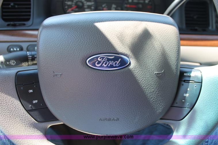 image for item K8834 2006 Ford Crown Victoria