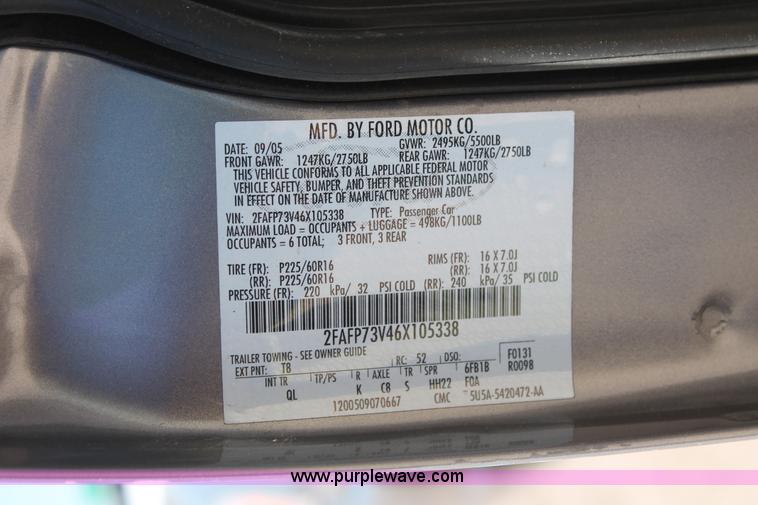 image for item K8834 2006 Ford Crown Victoria