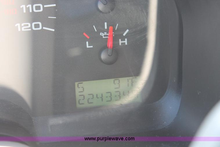 image for item K8835 2007 Ford F150 XLT SuperCrew pickup truck