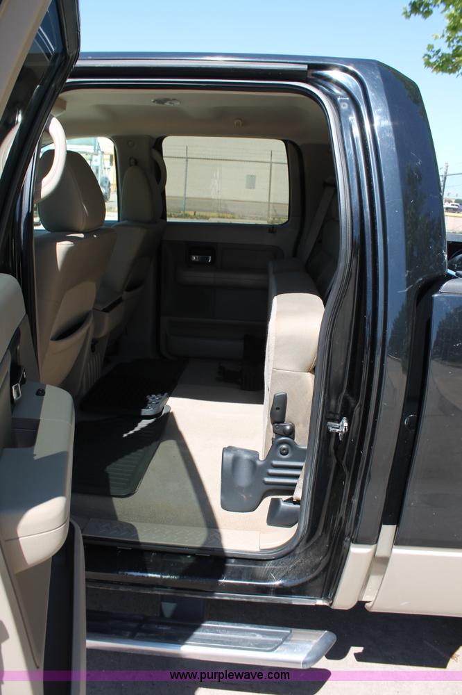 image for item K8835 2007 Ford F150 XLT SuperCrew pickup truck