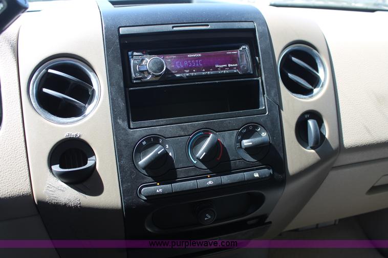 image for item K8837 2008 Ford F150 XLT SuperCrew pickup truck