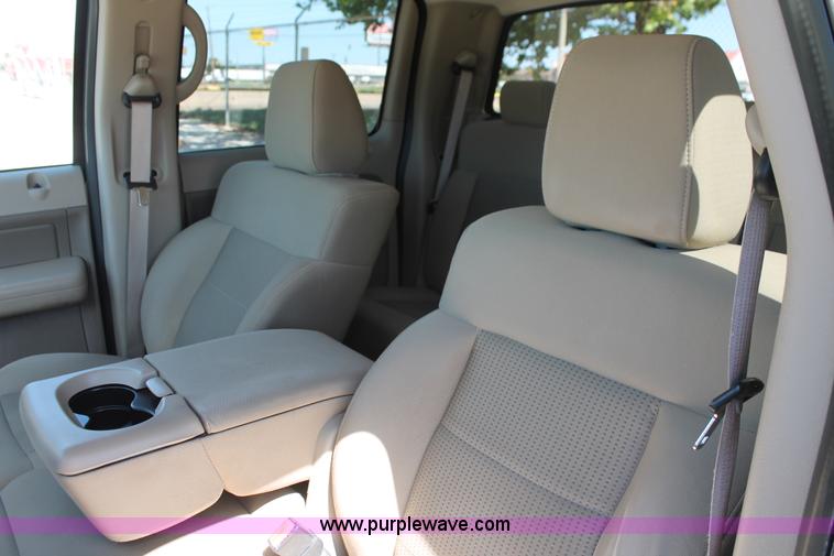 image for item K8837 2008 Ford F150 XLT SuperCrew pickup truck