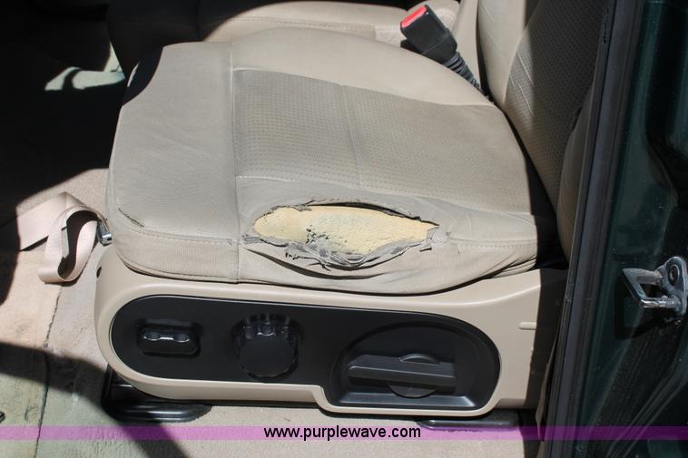 image for item K8837 2008 Ford F150 XLT SuperCrew pickup truck