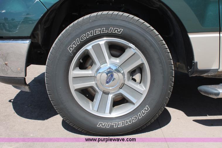 image for item K8837 2008 Ford F150 XLT SuperCrew pickup truck