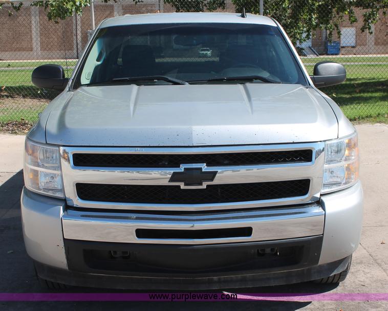 image for item K8838 2010 Chevrolet Silverado 1500 LT Crew Cab pickup truck