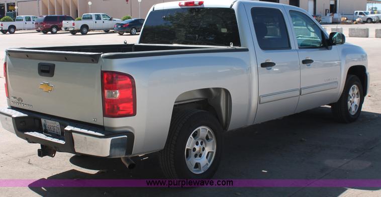 image for item K8838 2010 Chevrolet Silverado 1500 LT Crew Cab pickup truck