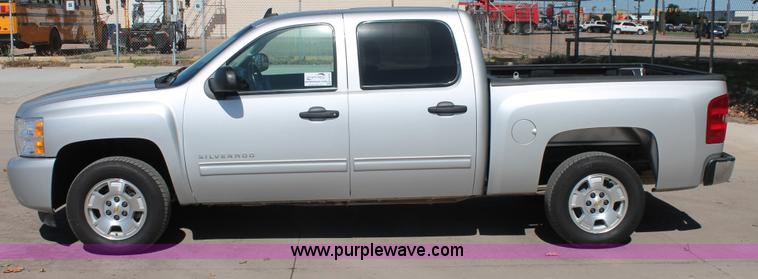 image for item K8838 2010 Chevrolet Silverado 1500 LT Crew Cab pickup truck