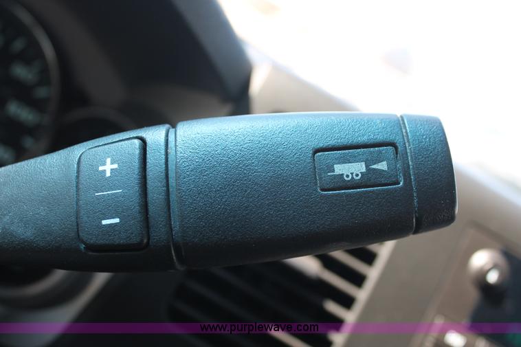 image for item K8838 2010 Chevrolet Silverado 1500 LT Crew Cab pickup truck