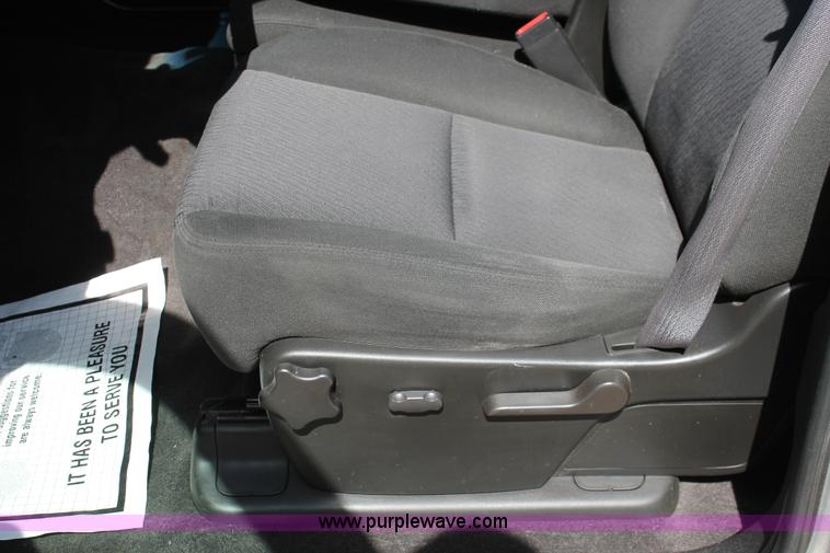 image for item K8838 2010 Chevrolet Silverado 1500 LT Crew Cab pickup truck