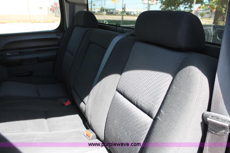 image for item K8838 2010 Chevrolet Silverado 1500 LT Crew Cab pickup truck