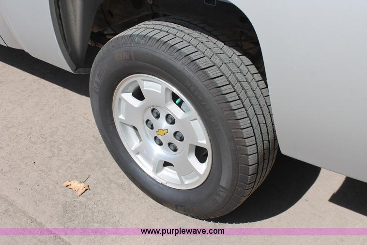 image for item K8838 2010 Chevrolet Silverado 1500 LT Crew Cab pickup truck