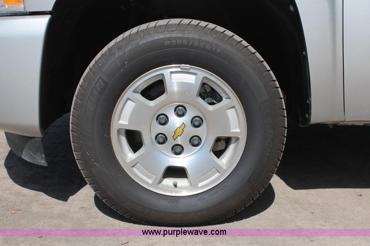 image for item K8838 2010 Chevrolet Silverado 1500 LT Crew Cab pickup truck