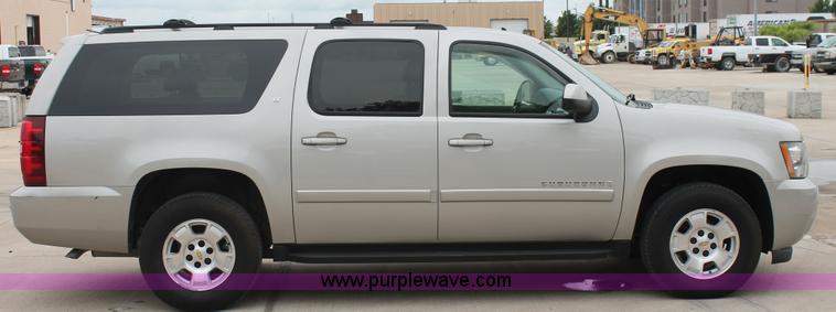 image for item K8839 2009 Chevrolet Suburban 1500 LT SVU