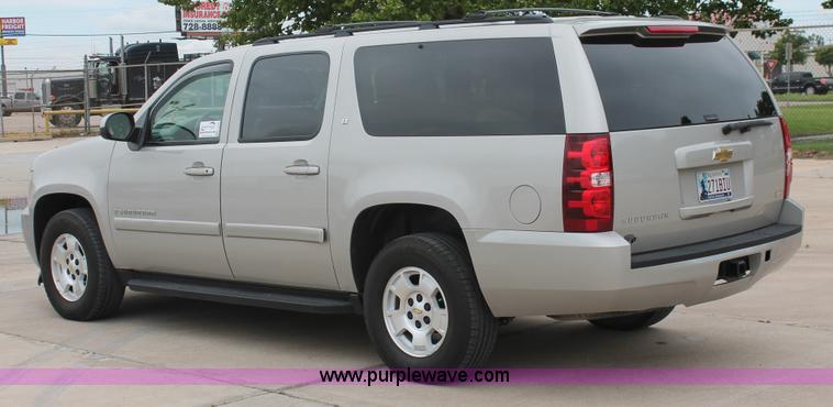 image for item K8839 2009 Chevrolet Suburban 1500 LT SVU