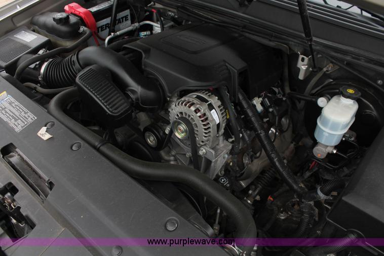 image for item K8839 2009 Chevrolet Suburban 1500 LT SVU