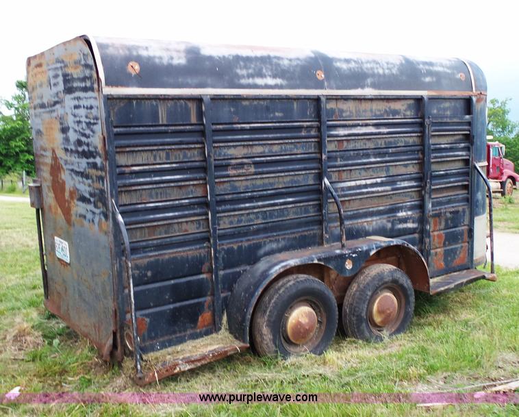 image for item L2045 1981 WW livestock trailer