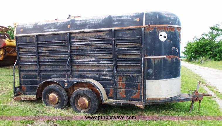 image for item L2045 1981 WW livestock trailer