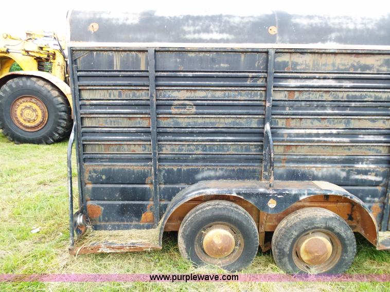 image for item L2045 1981 WW livestock trailer