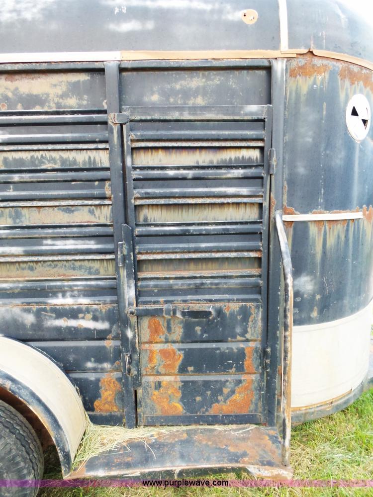 image for item L2045 1981 WW livestock trailer
