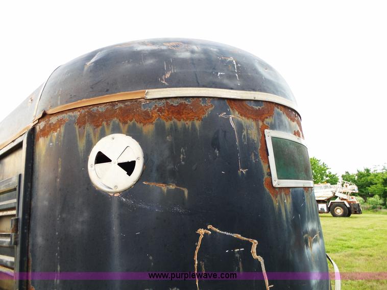 image for item L2045 1981 WW livestock trailer