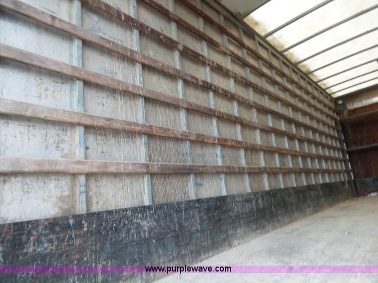 image for item L2048 1997 International 4900 box truck