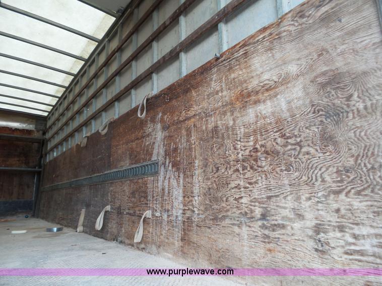 image for item L2048 1997 International 4900 box truck