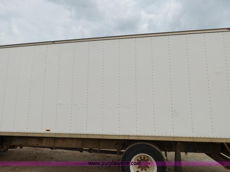 image for item L2048 1997 International 4900 box truck