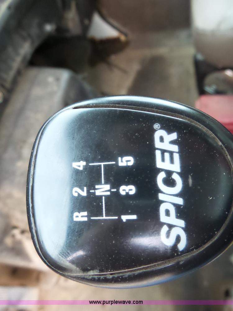 image for item L2048 1997 International 4900 box truck