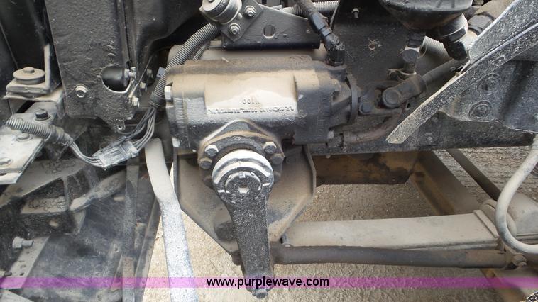 image for item L2058 1995 International 9400 semi truck