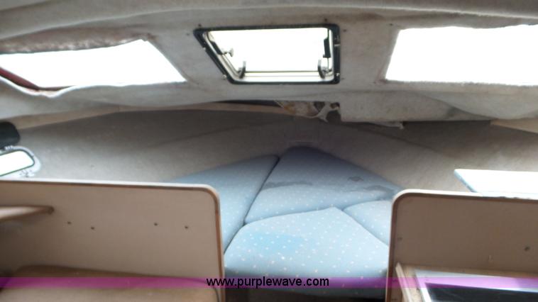 image for item L2059 1985 Bayliner Coutessa boat