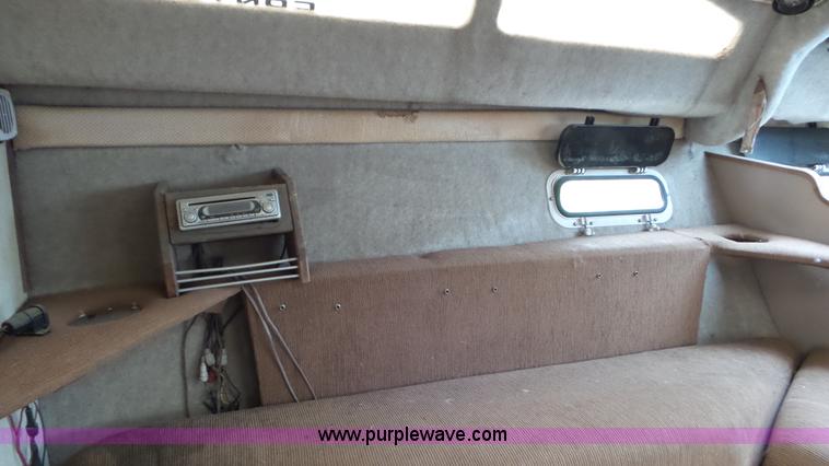 image for item L2059 1985 Bayliner Coutessa boat