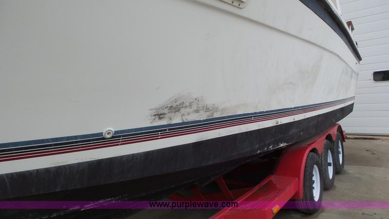 image for item L2059 1985 Bayliner Coutessa boat