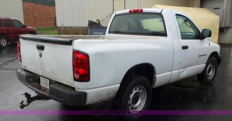 image for item L2072 2007 Dodge Ram 1500 pickup truck