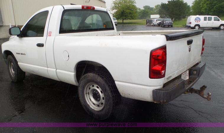 image for item L2072 2007 Dodge Ram 1500 pickup truck