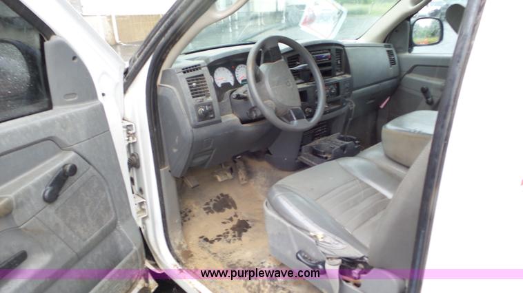 image for item L2072 2007 Dodge Ram 1500 pickup truck