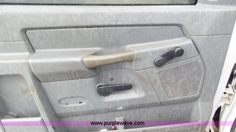 image for item L2072 2007 Dodge Ram 1500 pickup truck