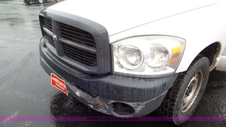 image for item L2072 2007 Dodge Ram 1500 pickup truck