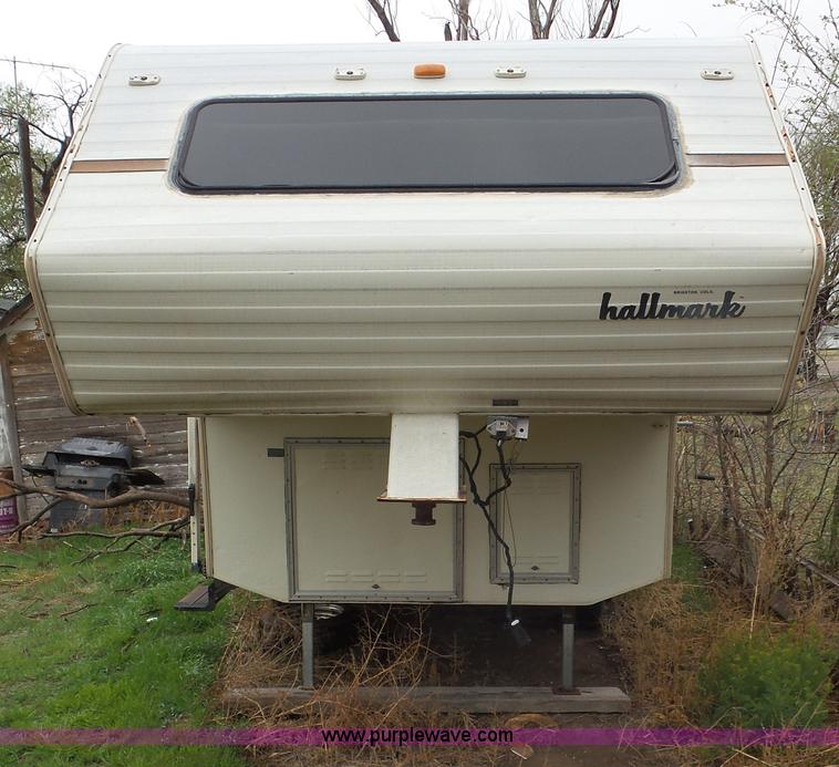 image for item L2155 1989 Hallmark camper